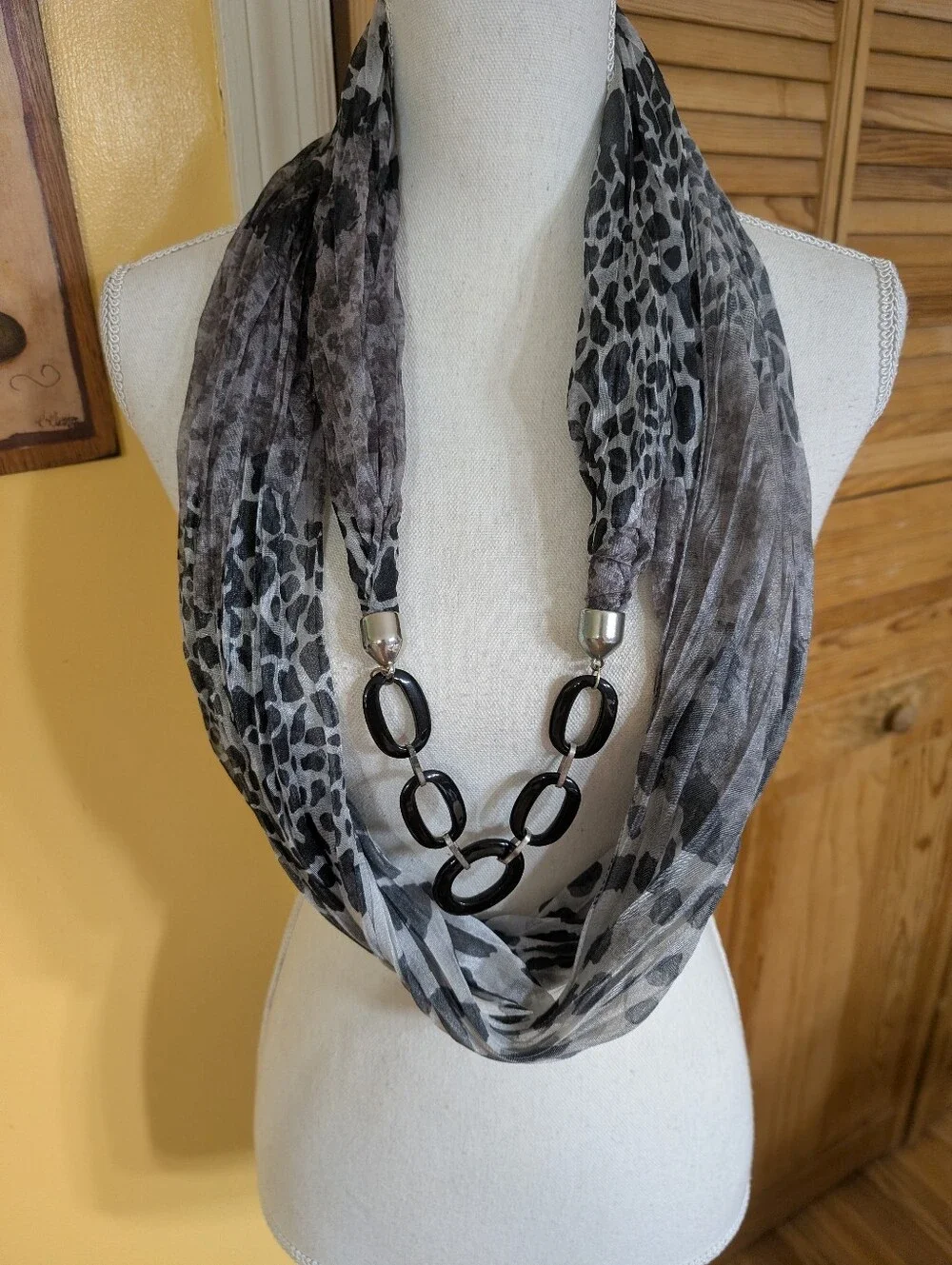 Fashion Leopard Animal Print Gray Black Infinity Scarf Necklace